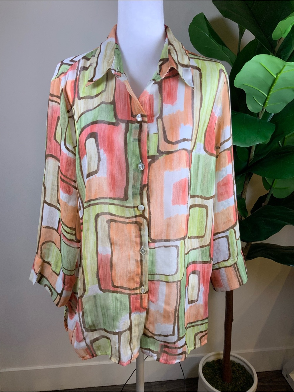 Women's Pastel Geometric Button-Up Blouse - Multi